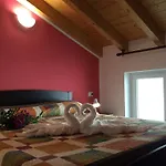 Apartment Le Azalee & Vercana