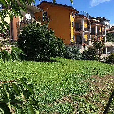 Le Azalee & Apartment Vercana