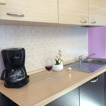 Apartment Le Azalee & Vercana