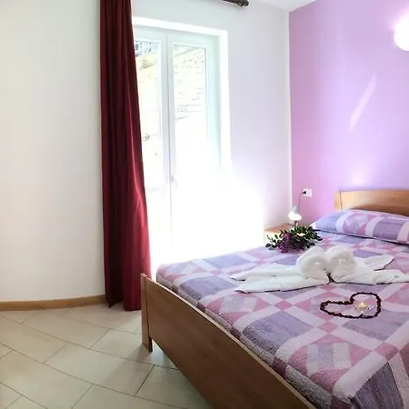 Apartment Le Azalee & *