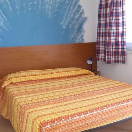 Le Azalee & * Vercana