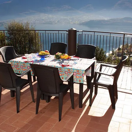 Apartment Le Azalee & Vercana