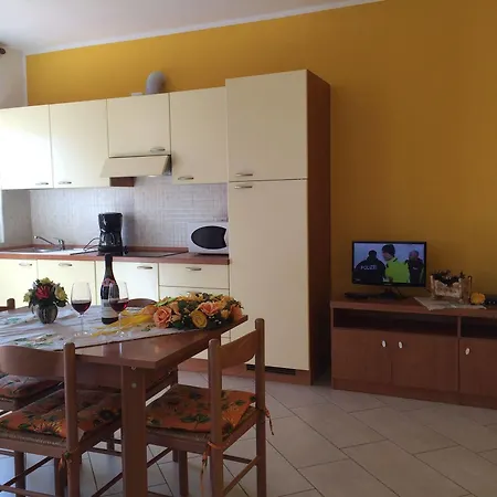 Apartment Le Azalee & *