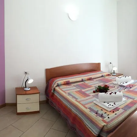 Apartamento Le Azalee &